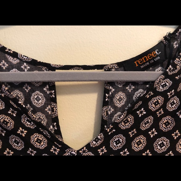 Women's blouse - Picture 3 of 6